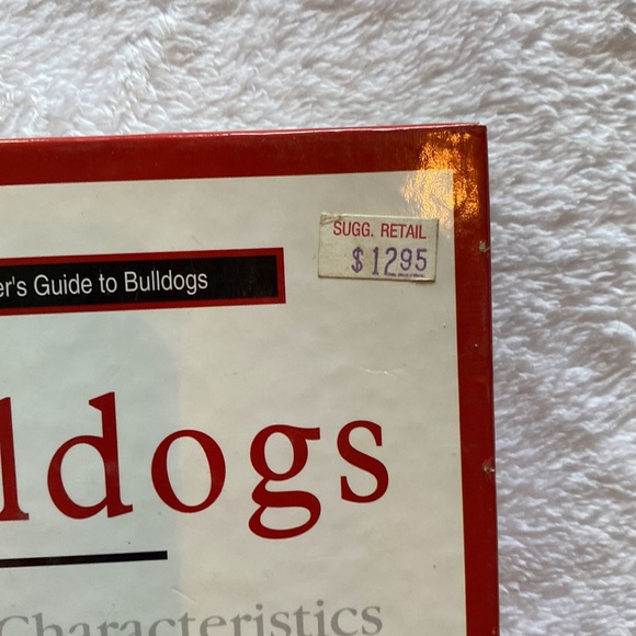 🆕NEW OWNERS GUIDE TO BULLDOGS by Hank and Carol Williams  NWT - Picture 3 of 3